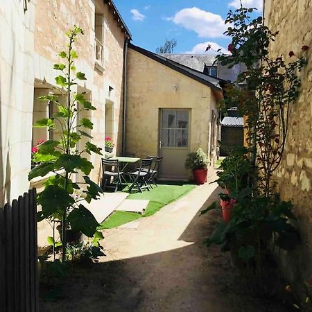 Logement Neuf Et Cosy Proche Centre Ville Chinon Exterior foto